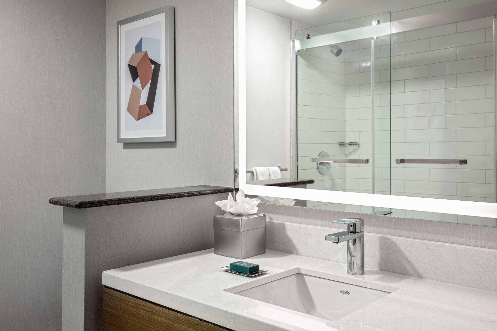 Doubletree By Hilton Boston/Westborough Hotell Eksteriør bilde