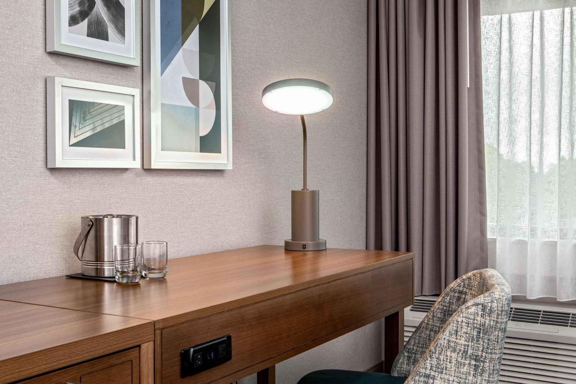Doubletree By Hilton Boston/Westborough Hotell Eksteriør bilde